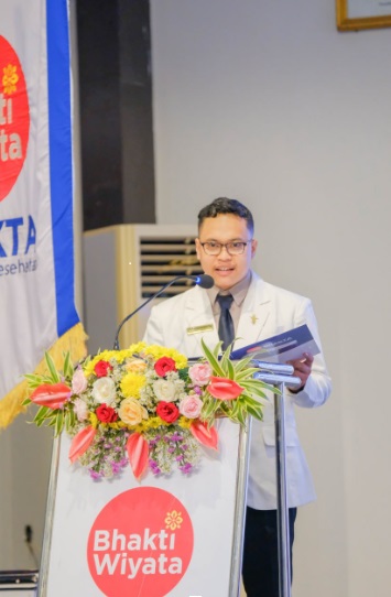 Testimonial from apt. Akhmad Wisnu G., S.Farm, graduate of  Profesi Apoteker IIK Bhakta