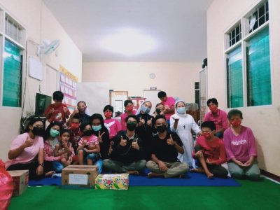 Kunjungan di panti asuhan Bhakti Luhur Kediri