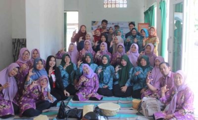 PPK Ormawa IIK Bhakta Ajak Pelatihan Public Speaking dan Penyusunan SOP POKADU dengan Komunitas Sapa Mama Desa Candirejo, Nganjuk